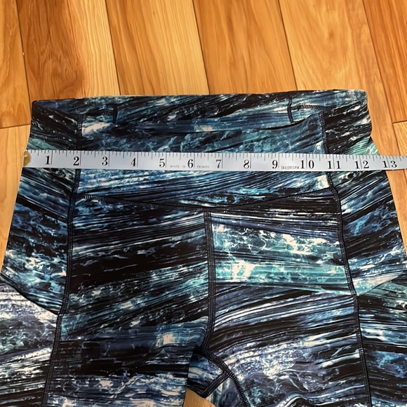 Lululemon Speed Up Crop *21” Size 4 - Picture 12 of 14